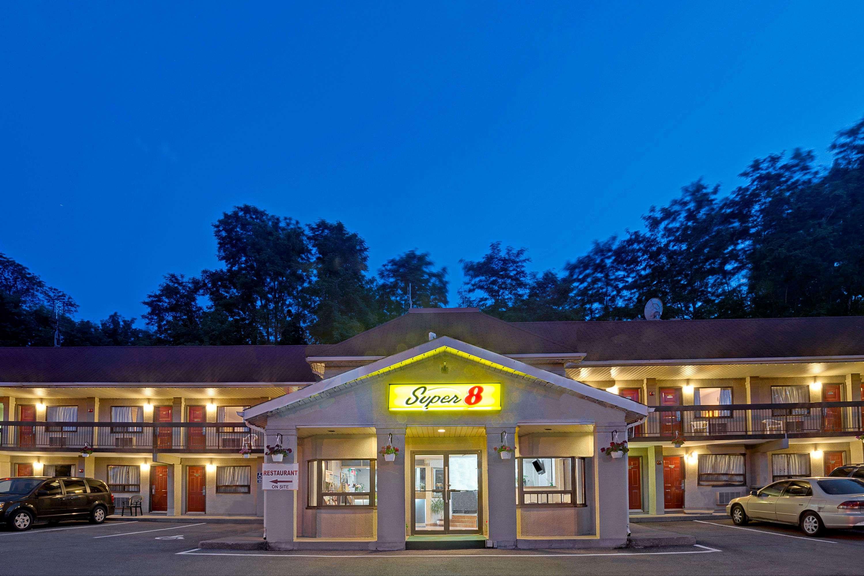 ซูเปอร์ 8 บาย วินด์แฮม ไนแองการา ฟอลล์ นอร์ท Hotel ไนแอการาฟอลส์ ภายนอก รูปภาพ