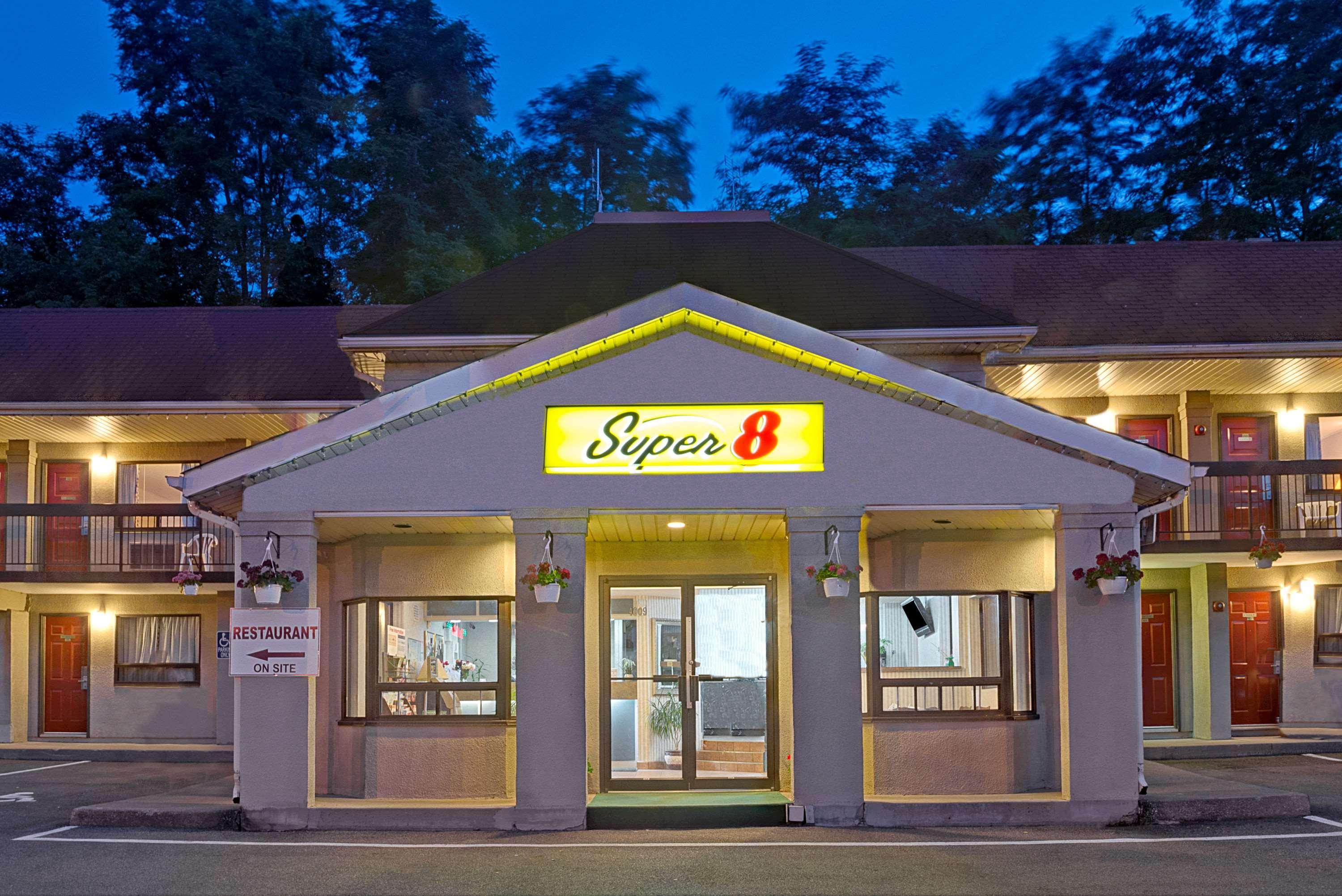 ซูเปอร์ 8 บาย วินด์แฮม ไนแองการา ฟอลล์ นอร์ท Hotel ไนแอการาฟอลส์ ภายนอก รูปภาพ