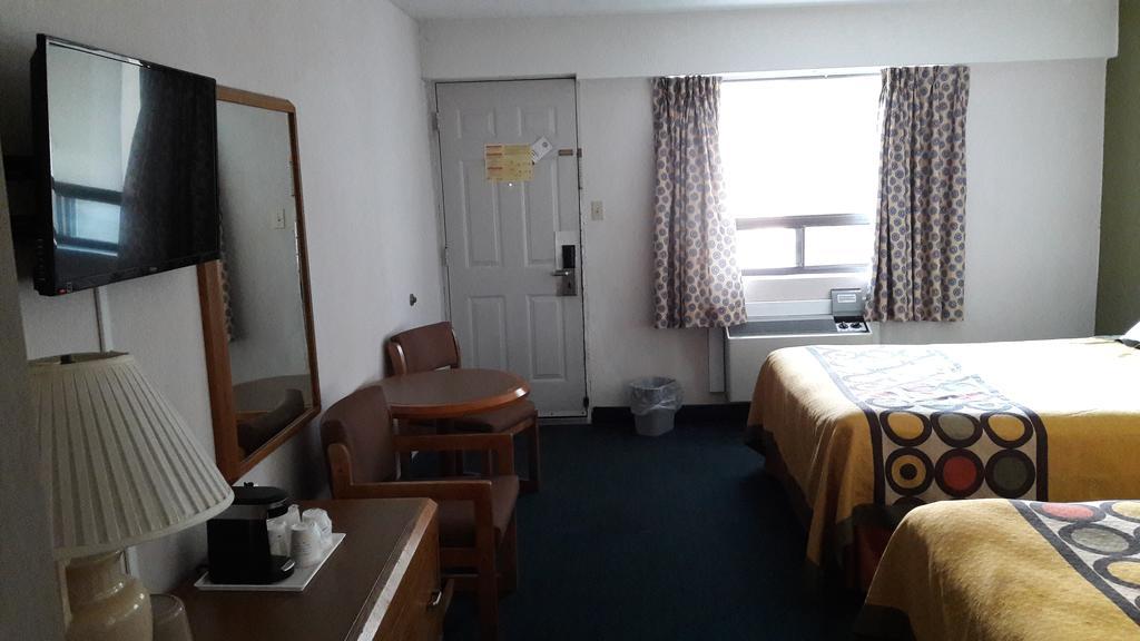 ซูเปอร์ 8 บาย วินด์แฮม ไนแองการา ฟอลล์ นอร์ท Hotel ไนแอการาฟอลส์ ภายนอก รูปภาพ